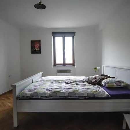 Cosy Flat Písek